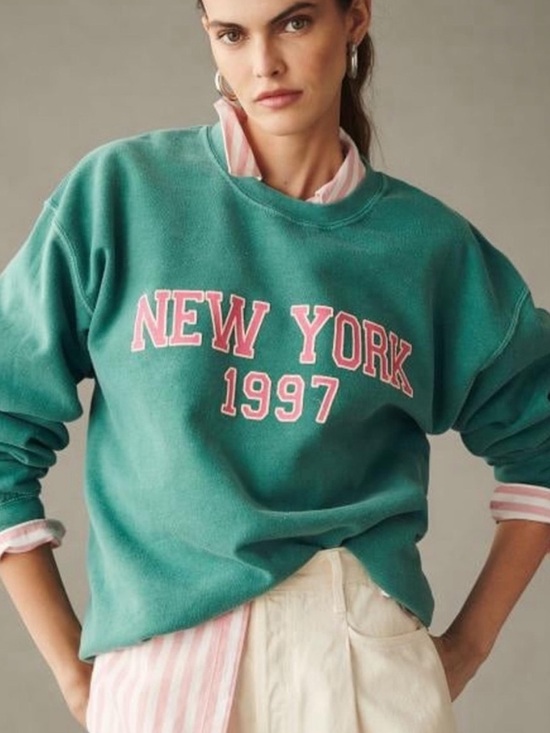 Anthropologie Tops - Anthropologie The Roam City New York 1997 Sweatshirt Size Small Green and Pink